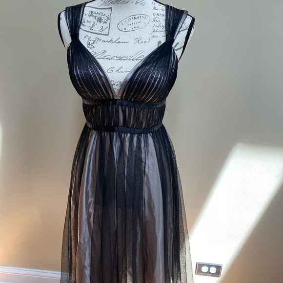 Charlotte Russo Dress - Picture 5 of 11